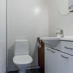 Sarahovi A *